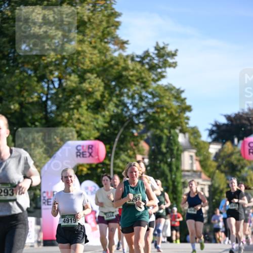 07.09.2025 - BARMER Alsterlauf Dr. Thomas Lammeyer http://msf.ph/oto/8715325 07.09.2025 09:50:27 Laufen 293, 4919, 3566, 3297, 34 meine-sportfotos.de