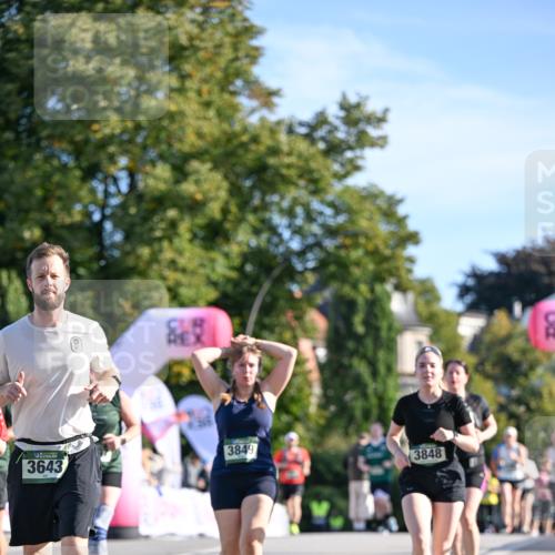 07.09.2025 - BARMER Alsterlauf Dr. Thomas Lammeyer http://msf.ph/oto/8715344 07.09.2025 09:50:32 Laufen 3643, 3849, 3848 meine-sportfotos.de