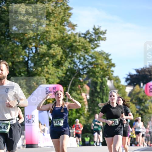 07.09.2025 - BARMER Alsterlauf Dr. Thomas Lammeyer http://msf.ph/oto/8715345 07.09.2025 09:50:32 Laufen 3849, 48, 643, 54 meine-sportfotos.de