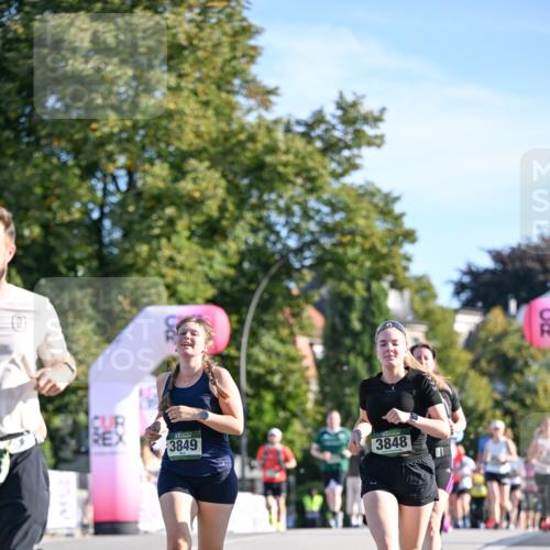 07.09.2025 - BARMER Alsterlauf Dr. Thomas Lammeyer http://msf.ph/oto/8715348 07.09.2025 09:50:33 Laufen 3849, 3848 meine-sportfotos.de