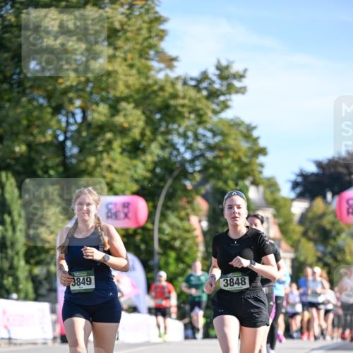 07.09.2025 - BARMER Alsterlauf Dr. Thomas Lammeyer http://msf.ph/oto/8715353 07.09.2025 09:50:33 Laufen 3849, 3848 meine-sportfotos.de