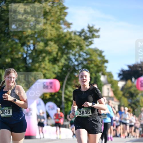 07.09.2025 - BARMER Alsterlauf Dr. Thomas Lammeyer http://msf.ph/oto/8715356 07.09.2025 09:50:34 Laufen 3849, 3848 meine-sportfotos.de