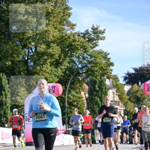 07.09.2025 - BARMER Alsterlauf Dr. Thomas Lammeyer http://msf.ph/oto/8715381 07.09.2025 09:50:39 Laufen 4410, 2661, 2222, 3619, 817, 3216, 54 meine-sportfotos.de