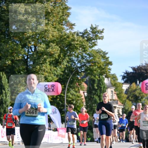 07.09.2025 - BARMER Alsterlauf Dr. Thomas Lammeyer http://msf.ph/oto/8715384 07.09.2025 09:50:39 Laufen 4410, 2661, 3619, 2222, 54, 3216 meine-sportfotos.de