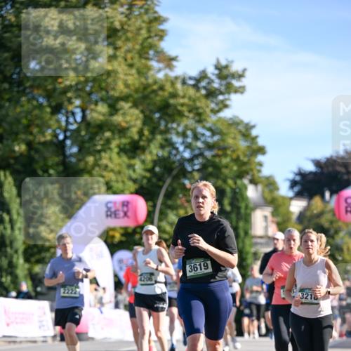 07.09.2025 - BARMER Alsterlauf Dr. Thomas Lammeyer http://msf.ph/oto/8715400 07.09.2025 09:50:43 Laufen 2222, 4206, 3619, 54, 3216 meine-sportfotos.de