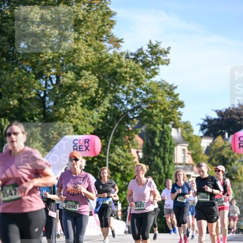 07.09.2025 - BARMER Alsterlauf Dr. Thomas Lammeyer http://msf.ph/oto/8715460 07.09.2025 09:50:53 Laufen 3547, 2090, 3887, 5503, 145, 3866, 2099, 54 meine-sportfotos.de