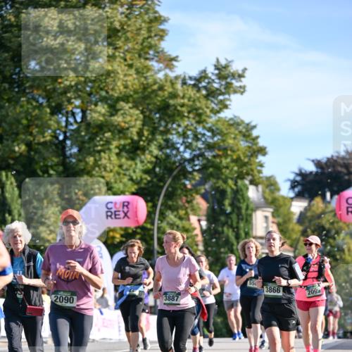 07.09.2025 - BARMER Alsterlauf Dr. Thomas Lammeyer http://msf.ph/oto/8715466 07.09.2025 09:50:54 Laufen 3887, 2090, 550, 3866, 2099 meine-sportfotos.de
