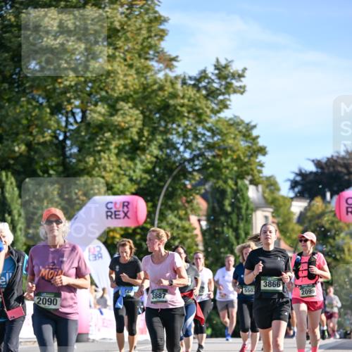 07.09.2025 - BARMER Alsterlauf Dr. Thomas Lammeyer http://msf.ph/oto/8715468 07.09.2025 09:50:54 Laufen 3866, 5503, 2090, 3887, 2099, 54 meine-sportfotos.de