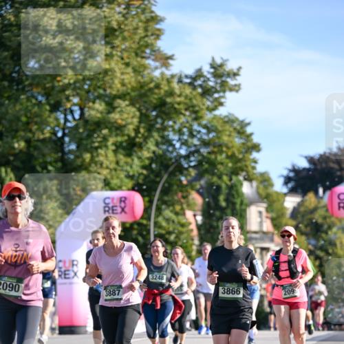 07.09.2025 - BARMER Alsterlauf Dr. Thomas Lammeyer http://msf.ph/oto/8715472 07.09.2025 09:50:55 Laufen 2090, 3887, 3248, 3866, 2099, 5 meine-sportfotos.de