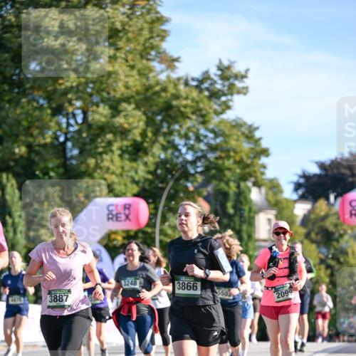 07.09.2025 - BARMER Alsterlauf Dr. Thomas Lammeyer http://msf.ph/oto/8715479 07.09.2025 09:50:56 Laufen 3248, 3866, 3887, 5503, 2099, 54 meine-sportfotos.de