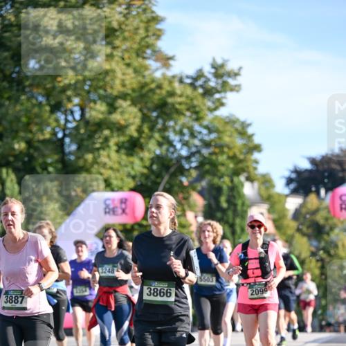 07.09.2025 - BARMER Alsterlauf Dr. Thomas Lammeyer http://msf.ph/oto/8715483 07.09.2025 09:50:56 Laufen 3887, 3248, 3866, 5503, 2099 meine-sportfotos.de