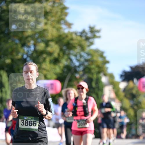 07.09.2025 - BARMER Alsterlauf Dr. Thomas Lammeyer http://msf.ph/oto/8715491 07.09.2025 09:50:58 Laufen 36, 3866 meine-sportfotos.de