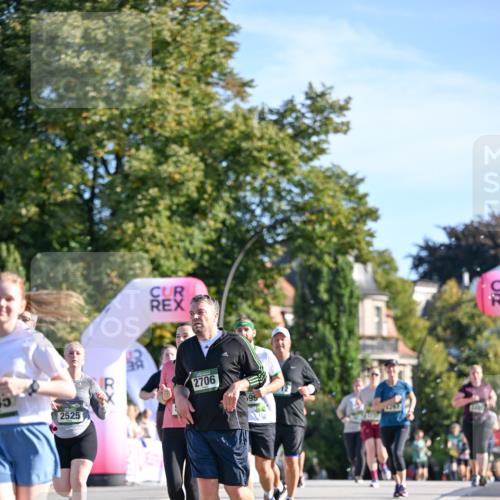 07.09.2025 - BARMER Alsterlauf Dr. Thomas Lammeyer http://msf.ph/oto/8715513 07.09.2025 09:51:02 Laufen 5, 2525, 2706, 695 meine-sportfotos.de