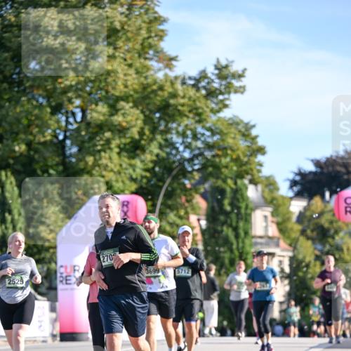 07.09.2025 - BARMER Alsterlauf Dr. Thomas Lammeyer http://msf.ph/oto/8715518 07.09.2025 09:51:03 Laufen 2525, 270, 3699, 5712 meine-sportfotos.de