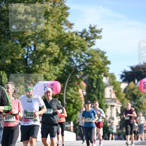 07.09.2025 - BARMER Alsterlauf Dr. Thomas Lammeyer http://msf.ph/oto/8715530 07.09.2025 09:51:05 Laufen 5951, 3699, 712, 2267, 54 meine-sportfotos.de