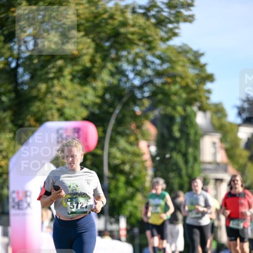 07.09.2025 - BARMER Alsterlauf Dr. Thomas Lammeyer http://msf.ph/oto/8715573 07.09.2025 09:51:16 Laufen 5727 meine-sportfotos.de