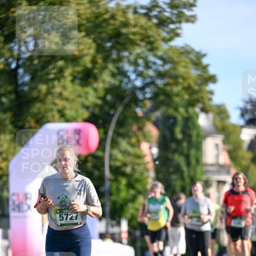 07.09.2025 - BARMER Alsterlauf Dr. Thomas Lammeyer http://msf.ph/oto/8715574 07.09.2025 09:51:16 Laufen 5727, 10 meine-sportfotos.de