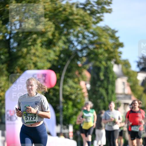 07.09.2025 - BARMER Alsterlauf Dr. Thomas Lammeyer http://msf.ph/oto/8715575 07.09.2025 09:51:16 Laufen 5727 meine-sportfotos.de