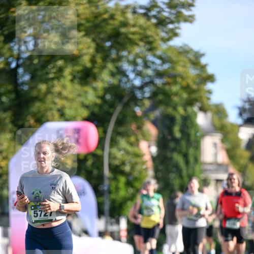 07.09.2025 - BARMER Alsterlauf Dr. Thomas Lammeyer http://msf.ph/oto/8715576 07.09.2025 09:51:16 Laufen 10, 5727 meine-sportfotos.de