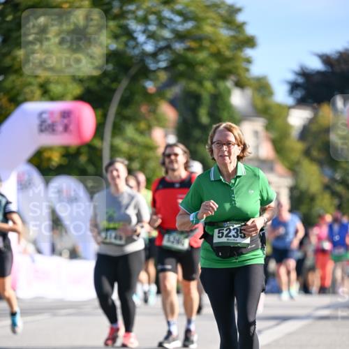 07.09.2025 - BARMER Alsterlauf Dr. Thomas Lammeyer http://msf.ph/oto/8715585 07.09.2025 09:51:20 Laufen 3149, 6, 5235 meine-sportfotos.de