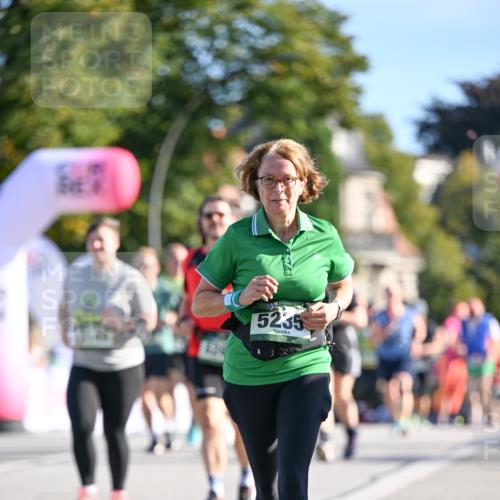 07.09.2025 - BARMER Alsterlauf Dr. Thomas Lammeyer http://msf.ph/oto/8715587 07.09.2025 09:51:21 Laufen 5235 meine-sportfotos.de