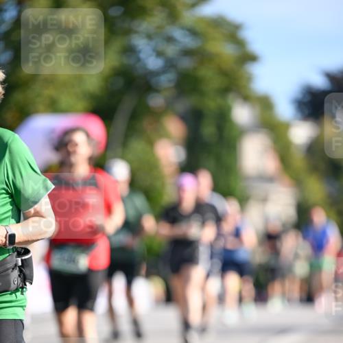 07.09.2025 - BARMER Alsterlauf Dr. Thomas Lammeyer http://msf.ph/oto/8715599 07.09.2025 09:51:23 Laufen  meine-sportfotos.de