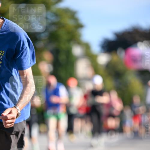 07.09.2025 - BARMER Alsterlauf Dr. Thomas Lammeyer http://msf.ph/oto/8715632 07.09.2025 09:51:32 Laufen 22, 222 meine-sportfotos.de