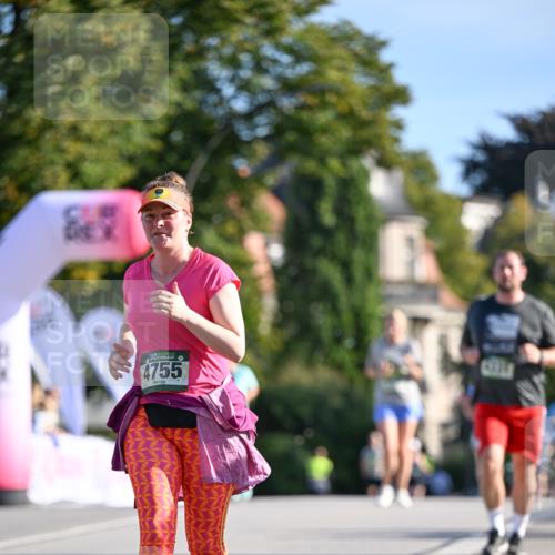 07.09.2025 - BARMER Alsterlauf Dr. Thomas Lammeyer http://msf.ph/oto/8715699 07.09.2025 09:51:43 Laufen 4755 meine-sportfotos.de