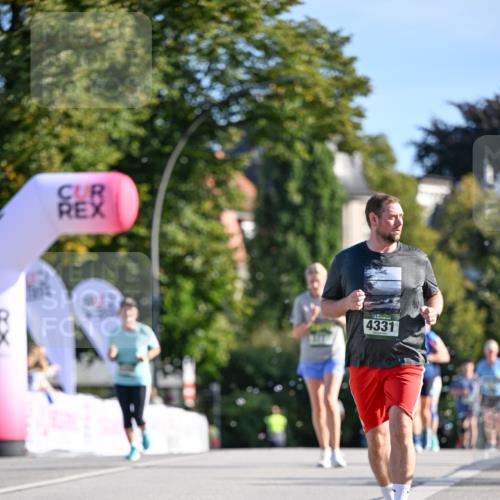 07.09.2025 - BARMER Alsterlauf Dr. Thomas Lammeyer http://msf.ph/oto/8715712 07.09.2025 09:51:46 Laufen 4331 meine-sportfotos.de