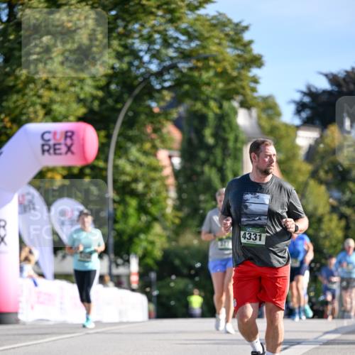 07.09.2025 - BARMER Alsterlauf Dr. Thomas Lammeyer http://msf.ph/oto/8715714 07.09.2025 09:51:46 Laufen 4331 meine-sportfotos.de