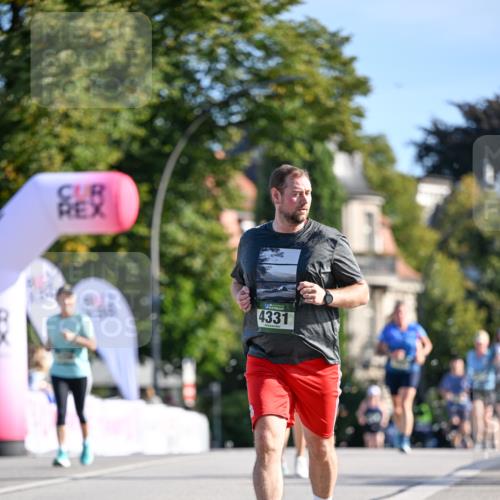 07.09.2025 - BARMER Alsterlauf Dr. Thomas Lammeyer http://msf.ph/oto/8715721 07.09.2025 09:51:47 Laufen 4331 meine-sportfotos.de