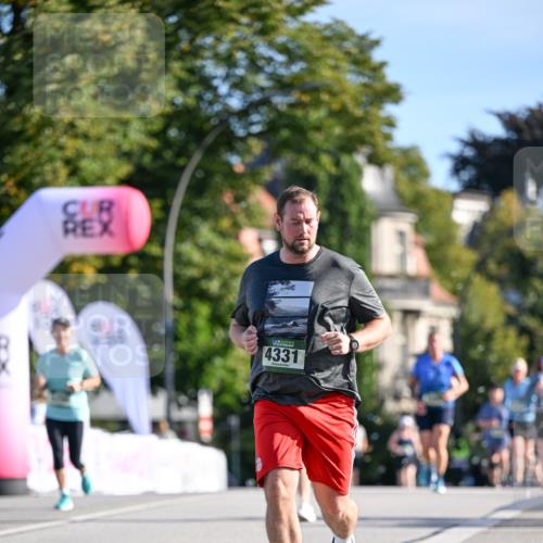 07.09.2025 - BARMER Alsterlauf Dr. Thomas Lammeyer http://msf.ph/oto/8715722 07.09.2025 09:51:47 Laufen 4331 meine-sportfotos.de