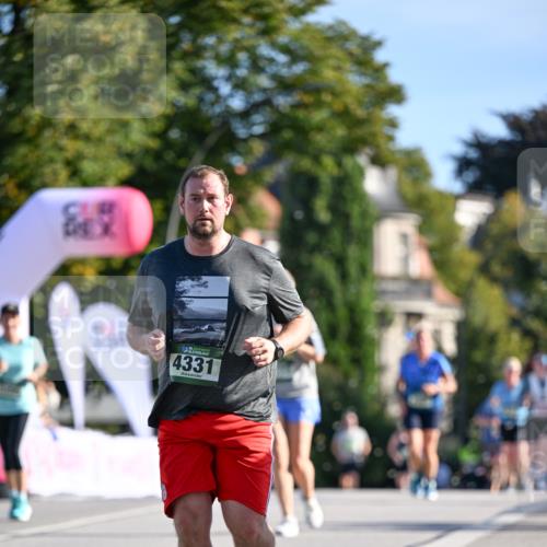 07.09.2025 - BARMER Alsterlauf Dr. Thomas Lammeyer http://msf.ph/oto/8715725 07.09.2025 09:51:48 Laufen 4331 meine-sportfotos.de
