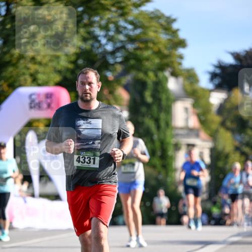07.09.2025 - BARMER Alsterlauf Dr. Thomas Lammeyer http://msf.ph/oto/8715726 07.09.2025 09:51:48 Laufen 6, 4331 meine-sportfotos.de