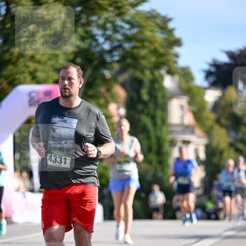 07.09.2025 - BARMER Alsterlauf Dr. Thomas Lammeyer http://msf.ph/oto/8715728 07.09.2025 09:51:48 Laufen 136, 4331 meine-sportfotos.de