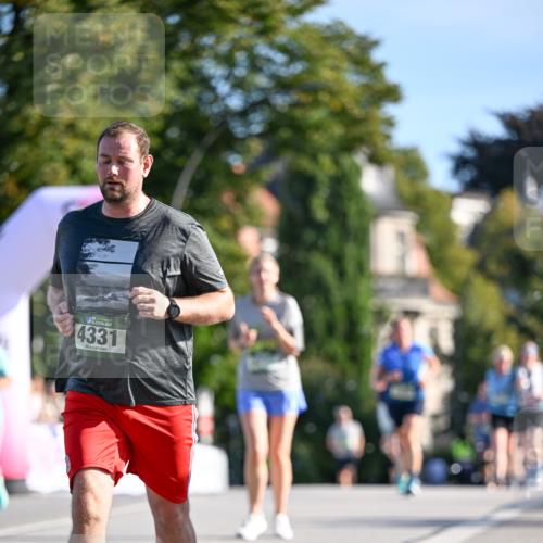 07.09.2025 - BARMER Alsterlauf Dr. Thomas Lammeyer http://msf.ph/oto/8715729 07.09.2025 09:51:48 Laufen 4331 meine-sportfotos.de