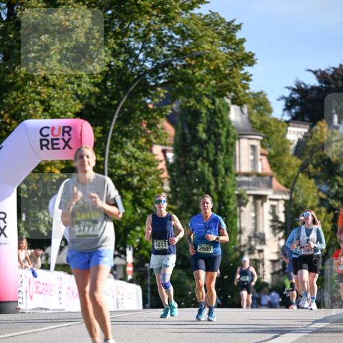 07.09.2025 - BARMER Alsterlauf Dr. Thomas Lammeyer http://msf.ph/oto/8715741 07.09.2025 09:51:50 Laufen 3777, 33352, 4011, 2905, 2261 meine-sportfotos.de