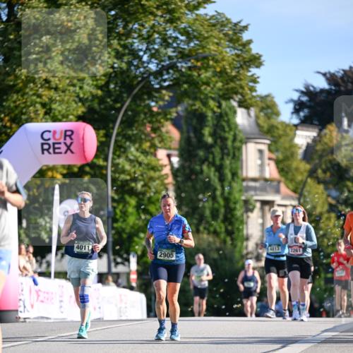 07.09.2025 - BARMER Alsterlauf Dr. Thomas Lammeyer http://msf.ph/oto/8715751 07.09.2025 09:51:52 Laufen 4011, 2905, 4813, 2261 meine-sportfotos.de