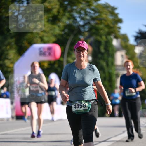 07.09.2025 - BARMER Alsterlauf Dr. Thomas Lammeyer http://msf.ph/oto/8715792 07.09.2025 09:52:05 Laufen 4858 meine-sportfotos.de