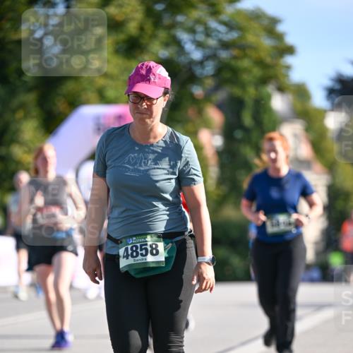 07.09.2025 - BARMER Alsterlauf Dr. Thomas Lammeyer http://msf.ph/oto/8715800 07.09.2025 09:52:07 Laufen 26, 4858 meine-sportfotos.de