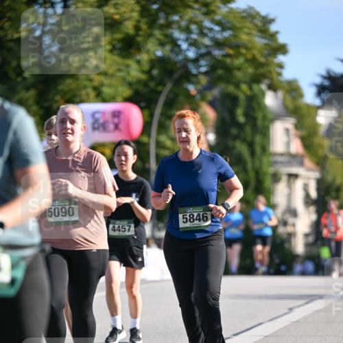 07.09.2025 - BARMER Alsterlauf Dr. Thomas Lammeyer http://msf.ph/oto/8715806 07.09.2025 09:52:08 Laufen 5090, 4457, 5846 meine-sportfotos.de