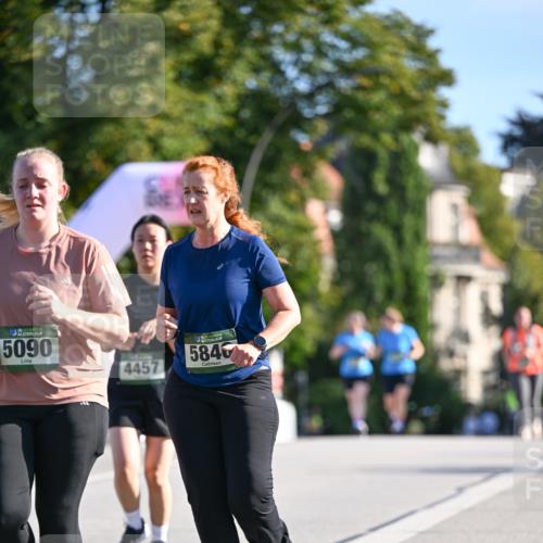 07.09.2025 - BARMER Alsterlauf Dr. Thomas Lammeyer http://msf.ph/oto/8715811 07.09.2025 09:52:08 Laufen 36, 5090, 4457, 5846 meine-sportfotos.de