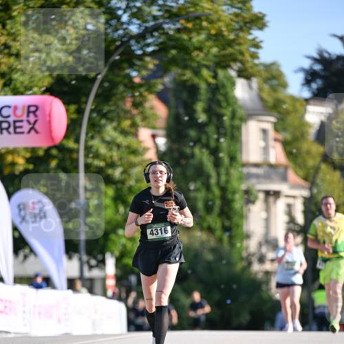 07.09.2025 - BARMER Alsterlauf Dr. Thomas Lammeyer http://msf.ph/oto/8715845 07.09.2025 09:52:25 Laufen 4316 meine-sportfotos.de