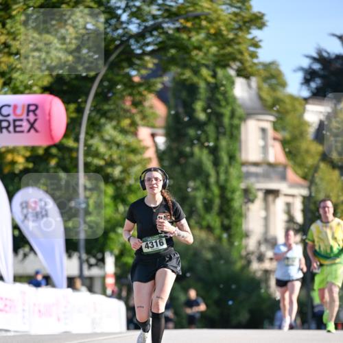 07.09.2025 - BARMER Alsterlauf Dr. Thomas Lammeyer http://msf.ph/oto/8715846 07.09.2025 09:52:25 Laufen 4316 meine-sportfotos.de