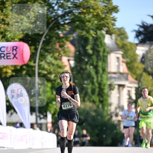 07.09.2025 - BARMER Alsterlauf Dr. Thomas Lammeyer http://msf.ph/oto/8715847 07.09.2025 09:52:25 Laufen 842, 4316 meine-sportfotos.de