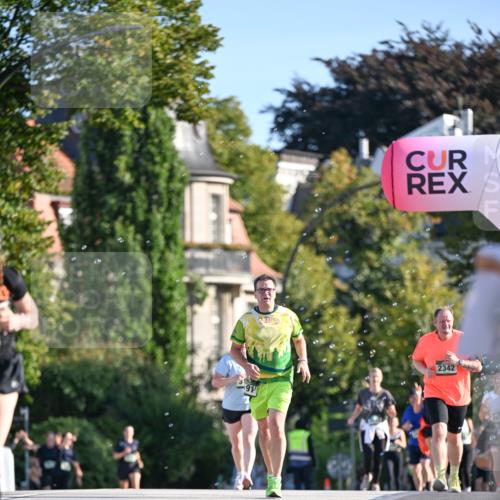 07.09.2025 - BARMER Alsterlauf Dr. Thomas Lammeyer http://msf.ph/oto/8715853 07.09.2025 09:52:26 Laufen 2342 meine-sportfotos.de