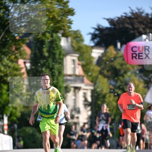 07.09.2025 - BARMER Alsterlauf Dr. Thomas Lammeyer http://msf.ph/oto/8715860 07.09.2025 09:52:30 Laufen 200, 91, 2342 meine-sportfotos.de
