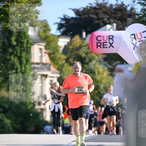 07.09.2025 - BARMER Alsterlauf Dr. Thomas Lammeyer http://msf.ph/oto/8715868 07.09.2025 09:52:33 Laufen 342 meine-sportfotos.de