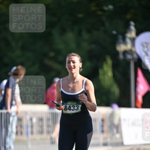 07.09.2025 - BARMER Alsterlauf Dr. Thomas Lammeyer http://msf.ph/oto/8715913 07.09.2025 09:52:51 Laufen 136, 8433 meine-sportfotos.de