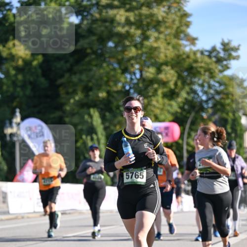 07.09.2025 - BARMER Alsterlauf Dr. Thomas Lammeyer http://msf.ph/oto/8715951 07.09.2025 09:53:04 Laufen 5765 meine-sportfotos.de